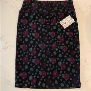 LulaRoe Cassie skirt Size S NEW WITH TAGS!